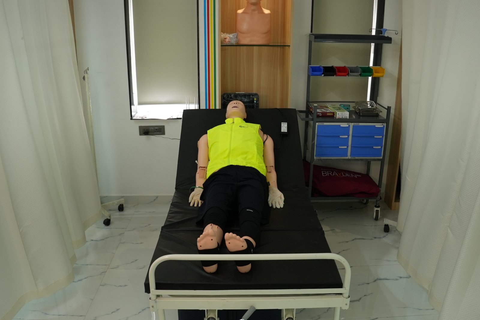 HANDS ON Medical Simulation Centre training gallery photo 11