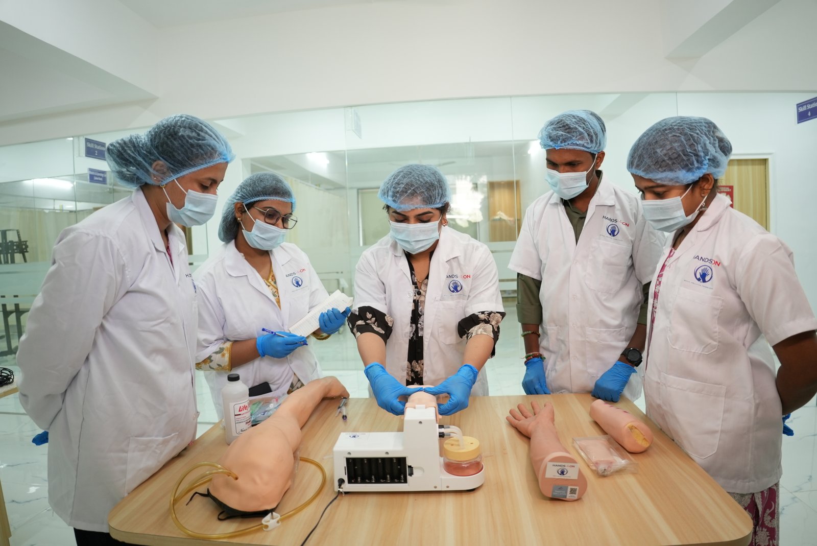HANDS ON Medical Simulation Centre training gallery photo 41