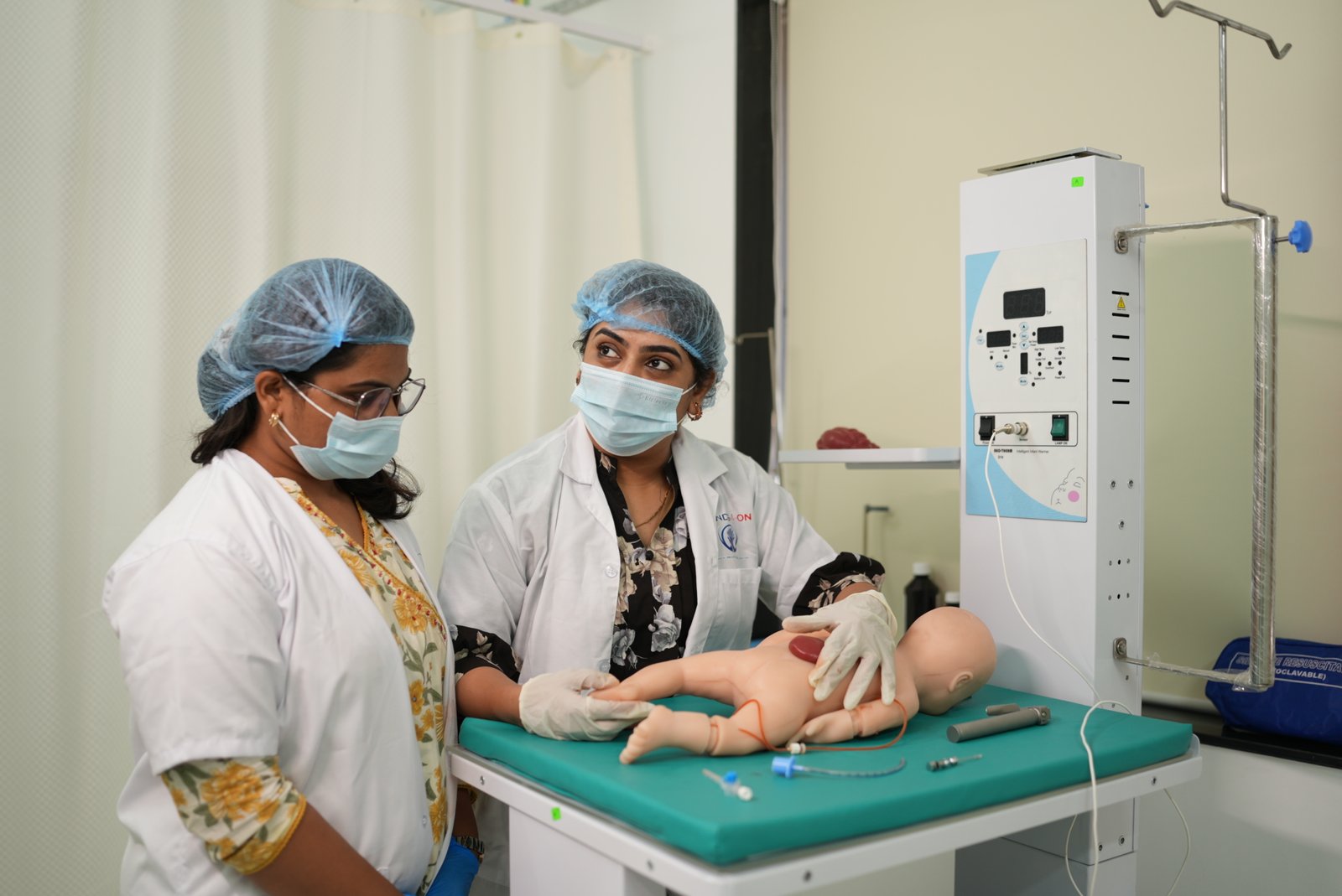 HANDS ON Medical Simulation Centre training gallery photo 54
