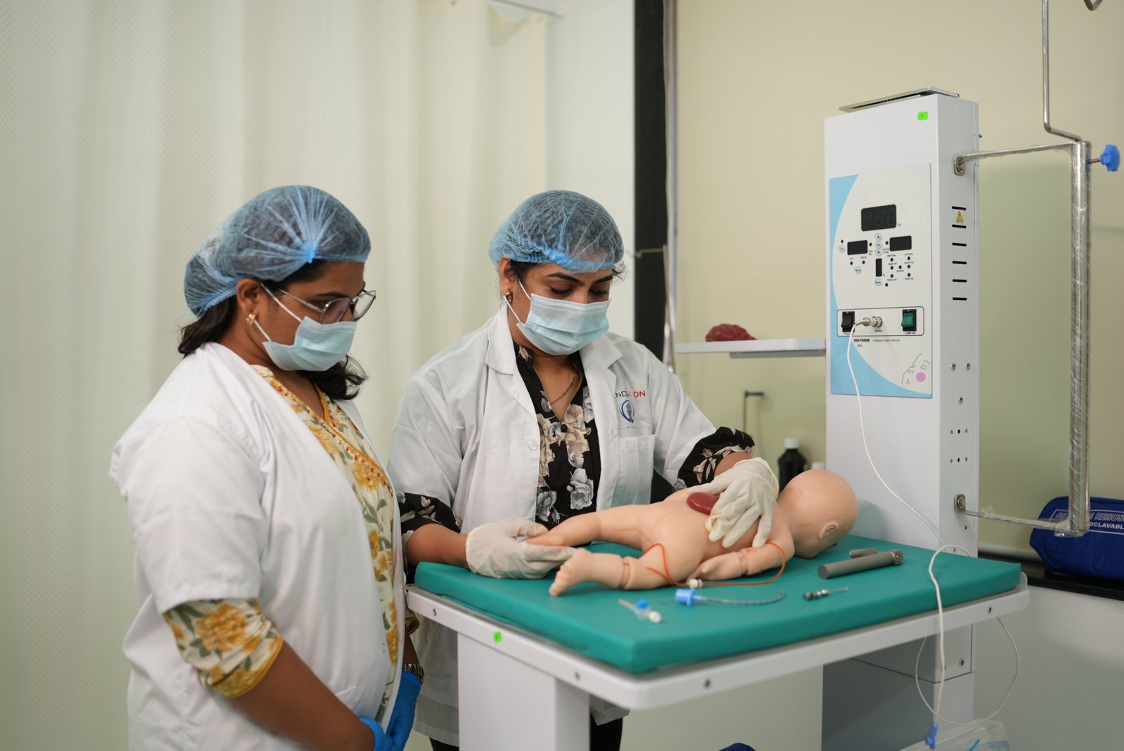 HANDS ON Medical Simulation Centre training gallery photo 56