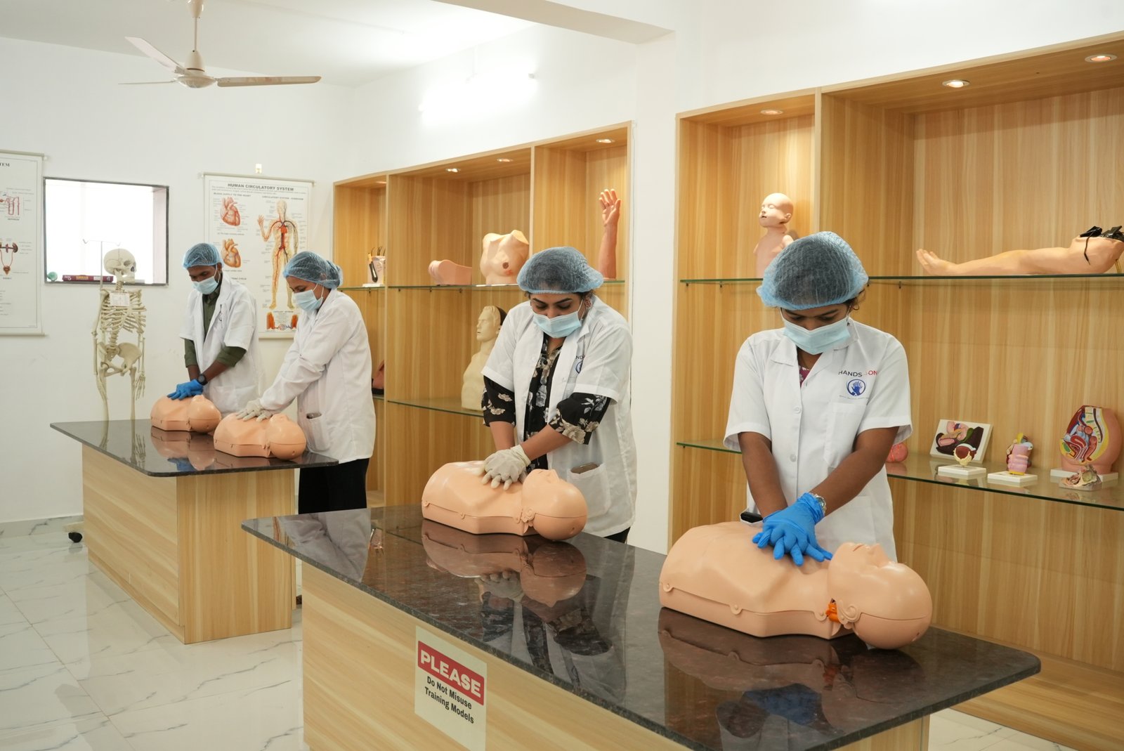 HANDS ON Medical Simulation Centre training gallery photo 60